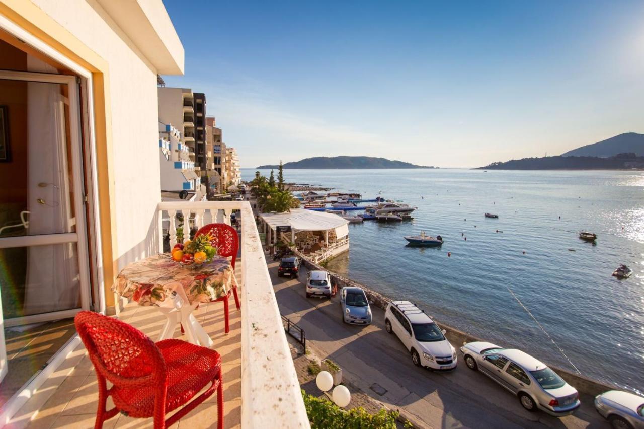 Acika Apartments Рафаїловичі Екстер'єр фото