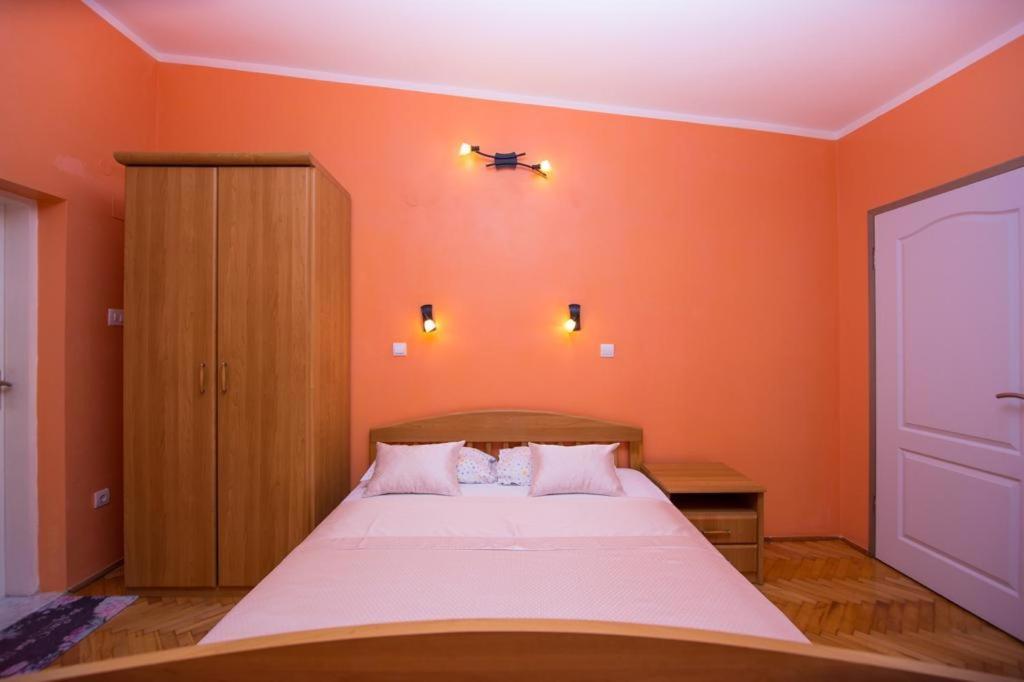 Acika Apartments Рафаїловичі Екстер'єр фото